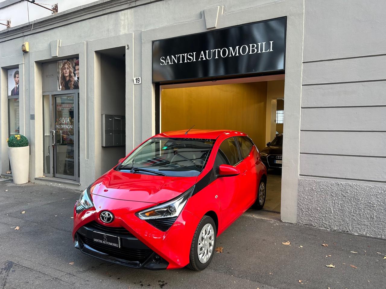 Toyota Aygo 1.0 72 CV 5p X-Clusive Red style EURO6 | 100.000km!!!