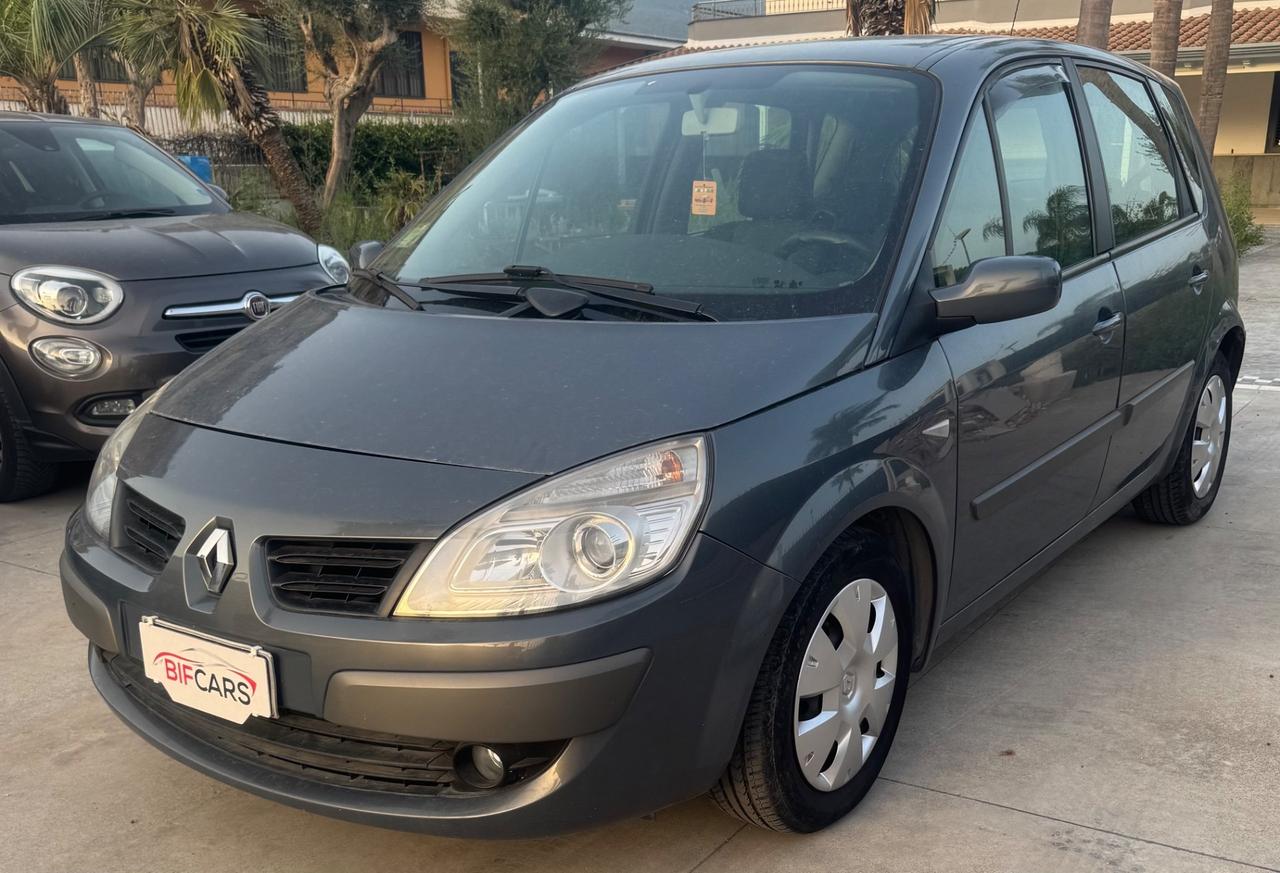 Renault Scenic Scénic 1.9 dCi/130CV Dynamique