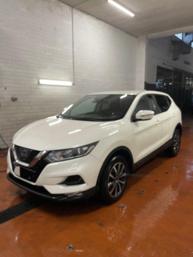 NISSAN Qashqai 1.2 DIG-T N-Connecta