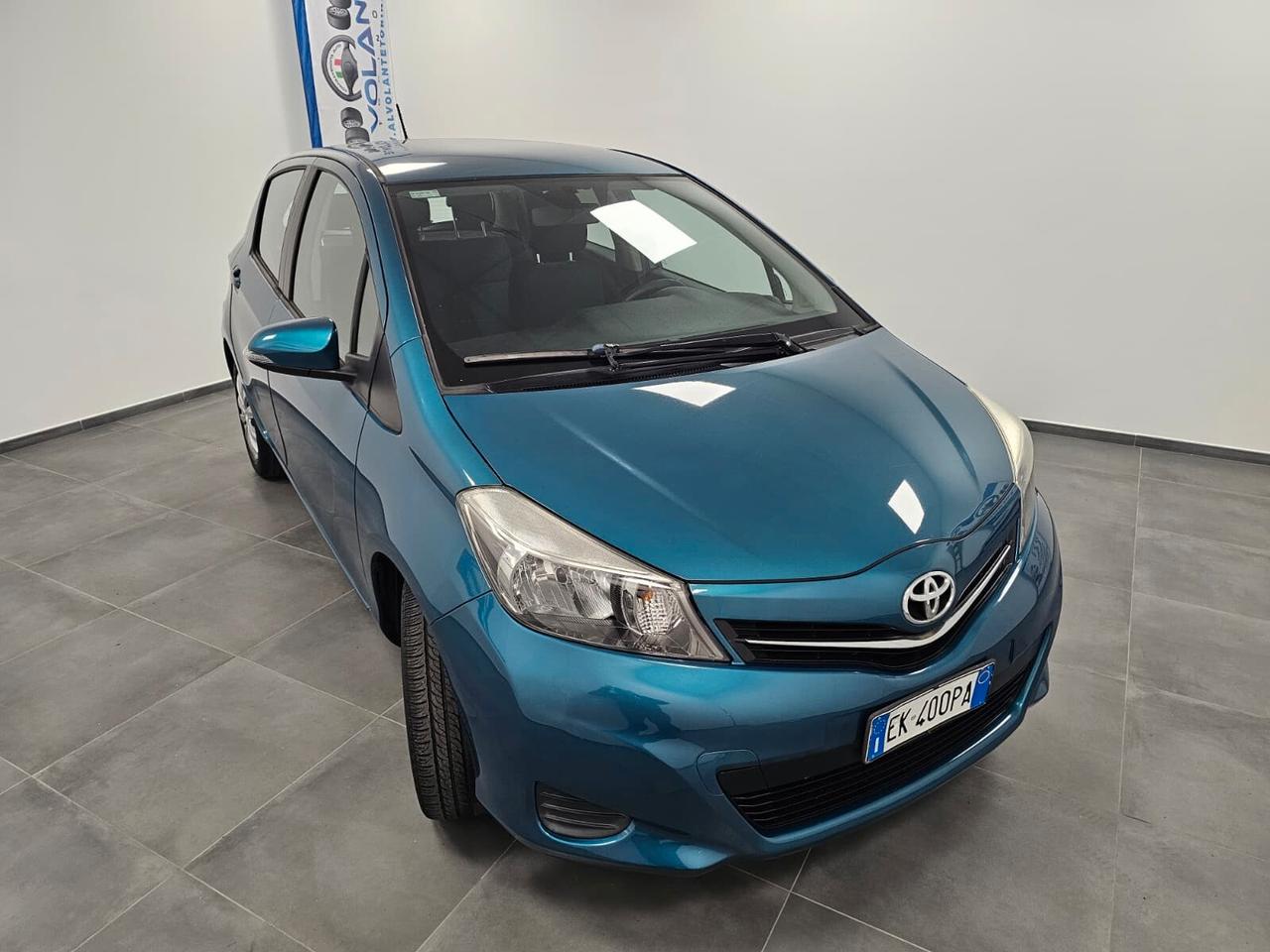 Toyota Yaris 1.0 5 porte Active - NeoPatentati