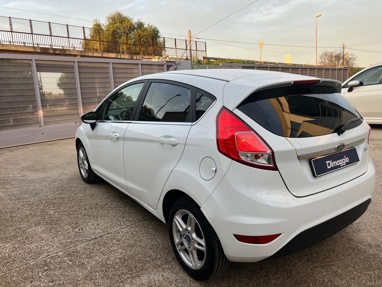 Ford Fiesta 1.5 TDCi 75CV 5 porte Titanium