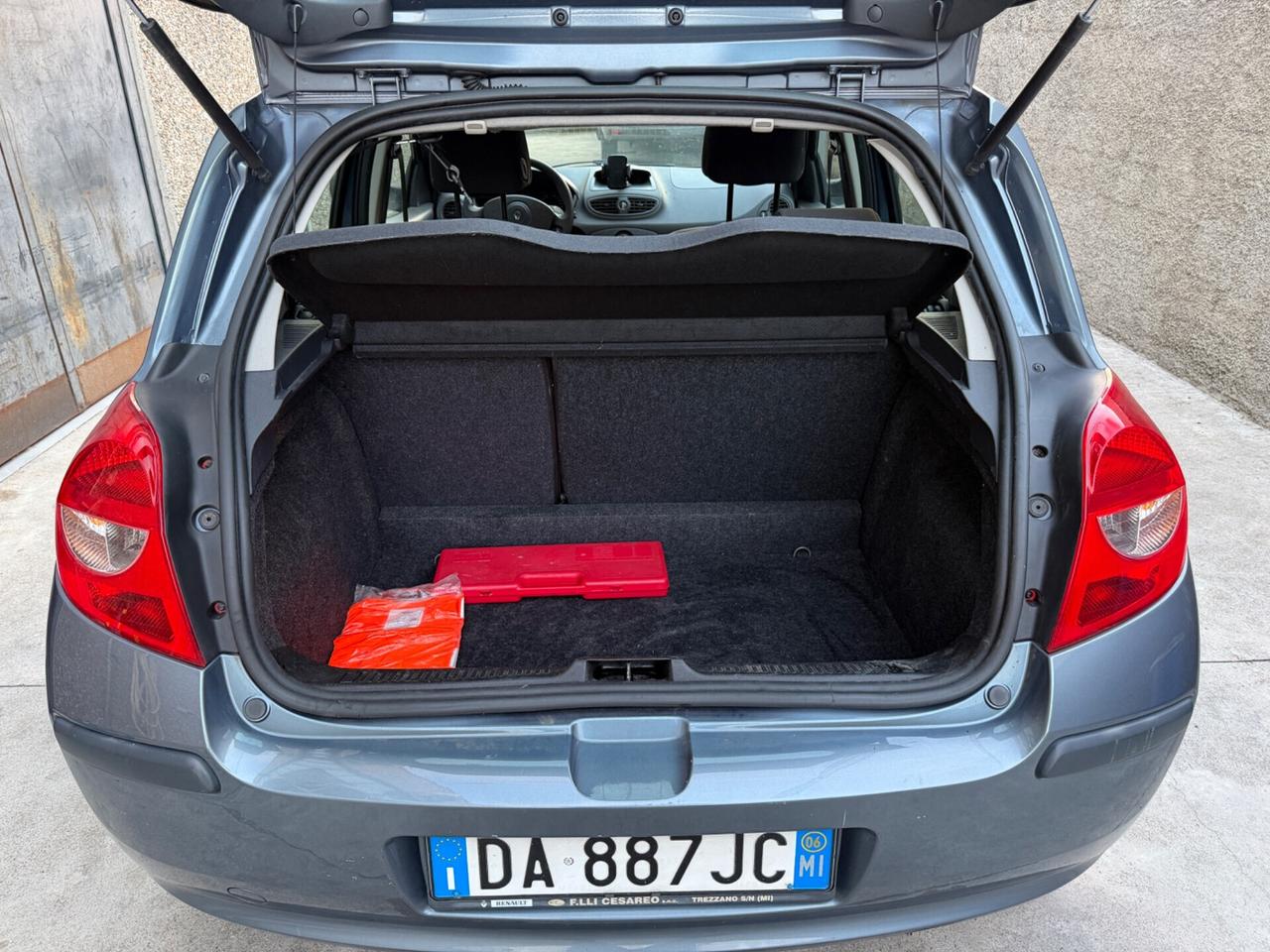 Renault Clio 1.2 benzina euro4 113.000km uni prop