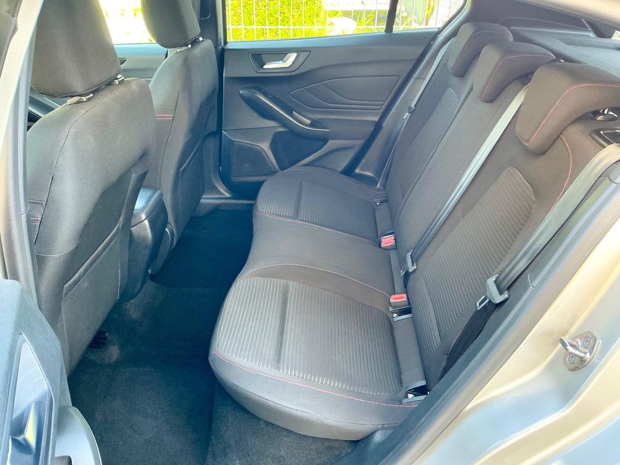 Ford Focus 1.0 EcoBoost Hybrid 125 CV 5p. ST-Line