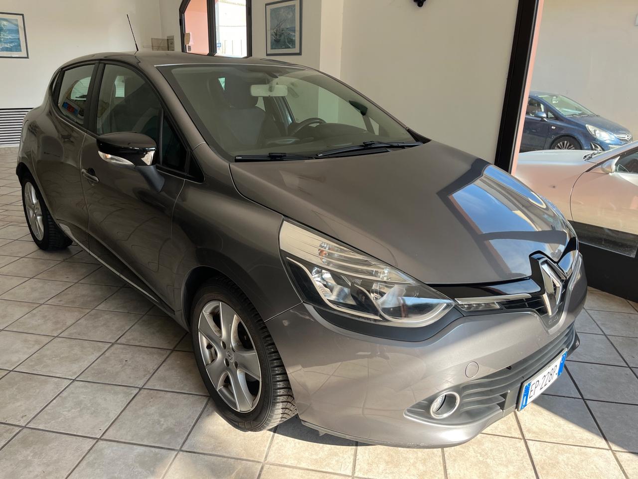 Renault Clio 1.2 16V 5 porte Dynamique