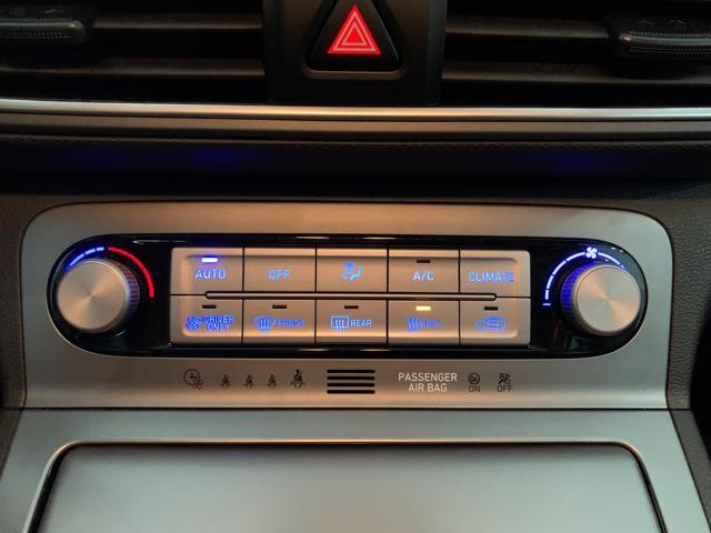 HYUNDAI Kona EV 64 kWh Exellence