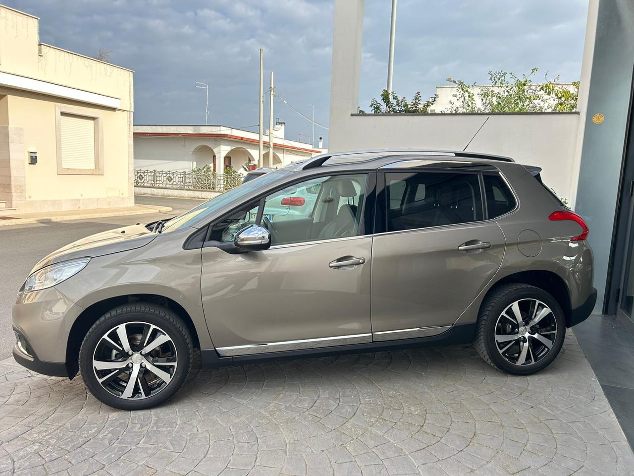 Peugeot 2008 1.6 HDI 73Kw ALLURE NAVI-12/2015