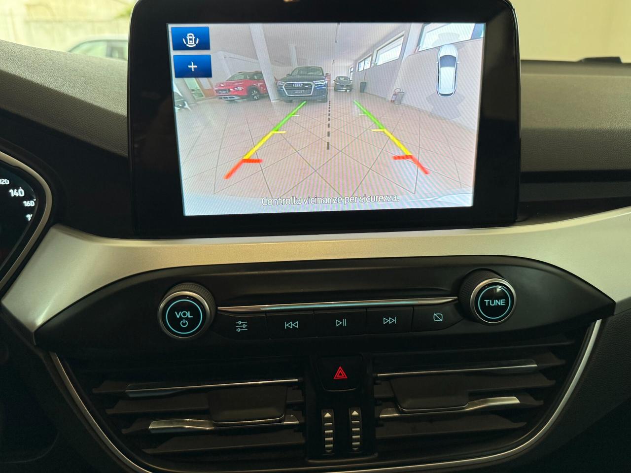 Ford Focus 1.5 EcoBlue 5p. Business CarPlay Navi Led