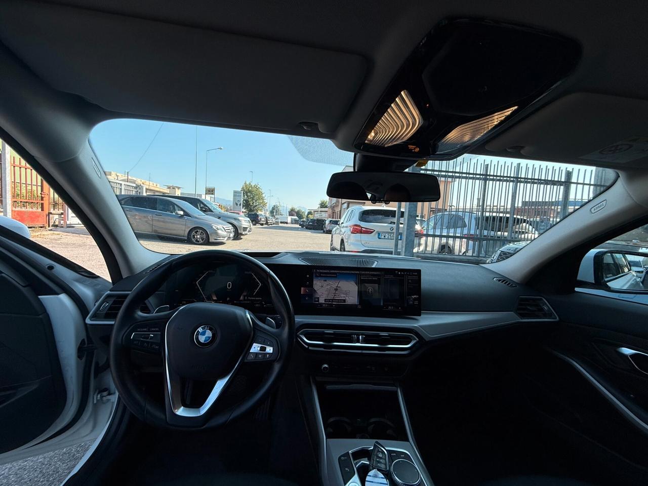 BMW 316 Touring mhev 48V auto