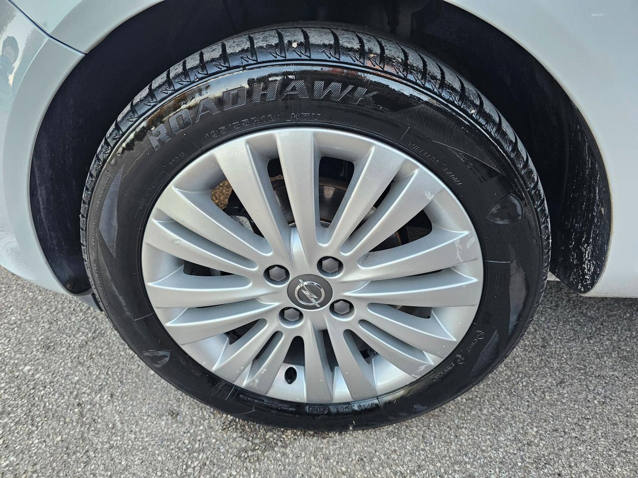 OPEL CORSA 1.2 85CV CLUB