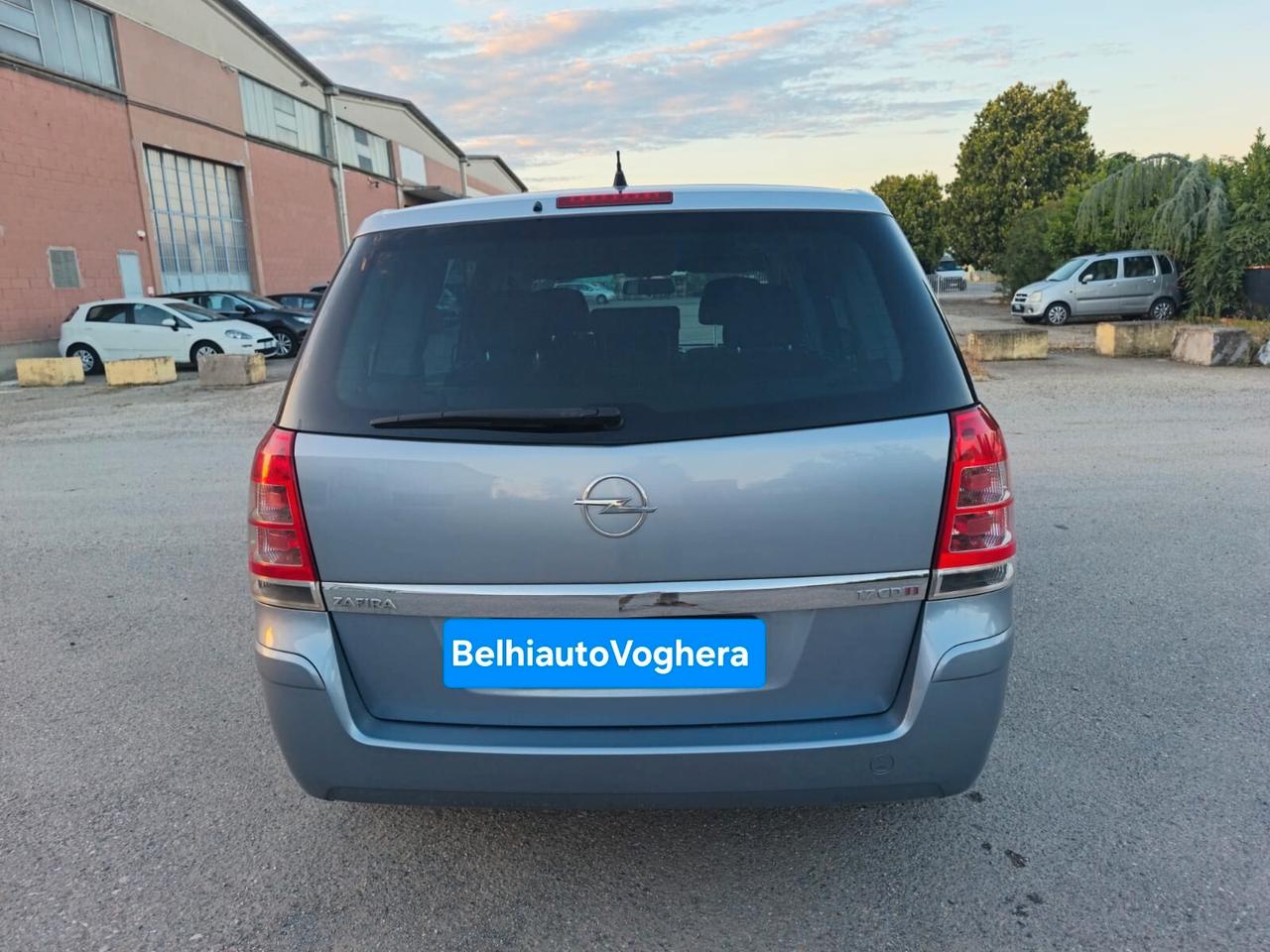 Opel Zafira 2010---1.7 Diesel 7 Posti