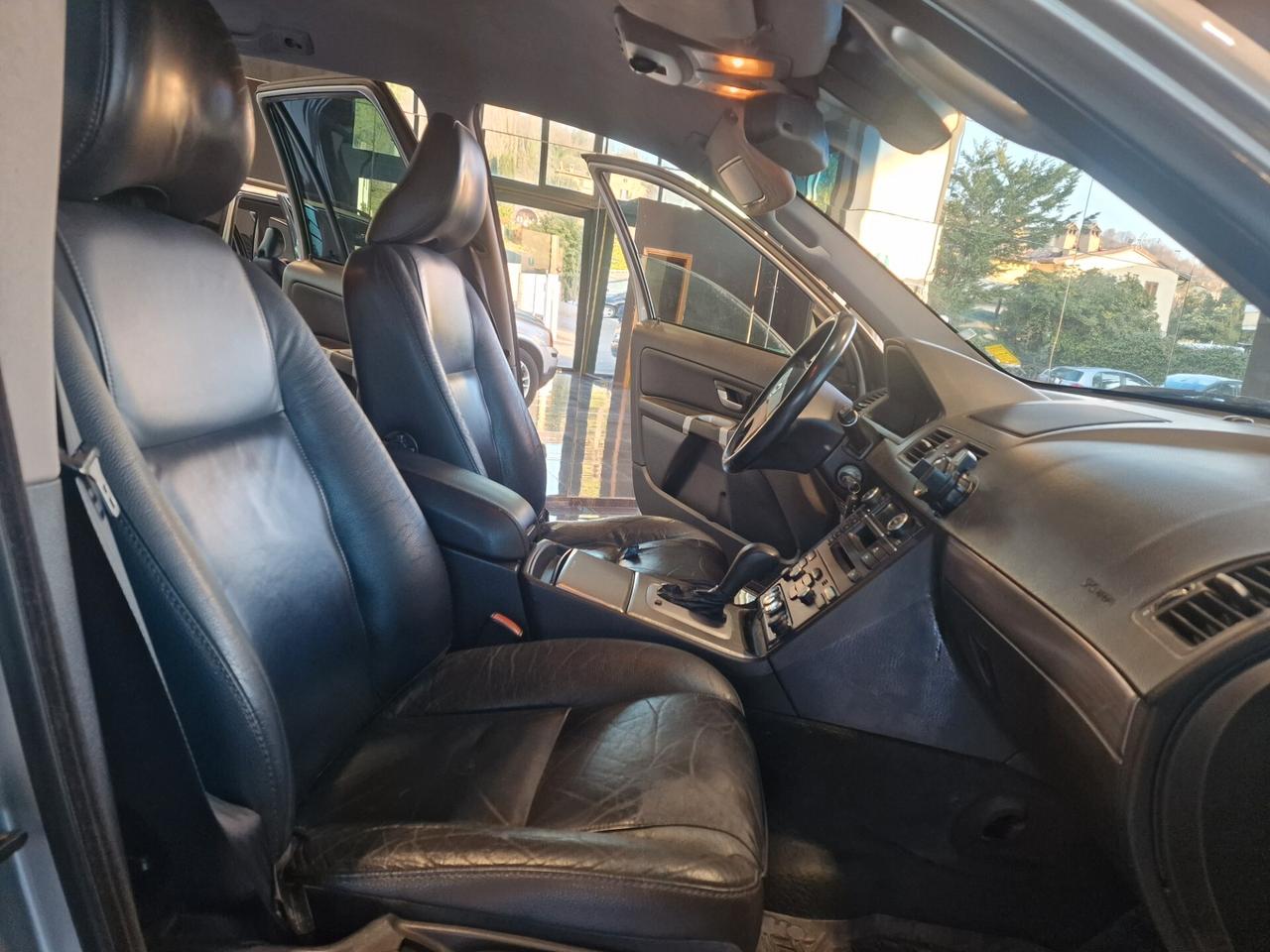 Volvo XC 90 XC90 2.4 D5 185 CV aut. AWD Executive