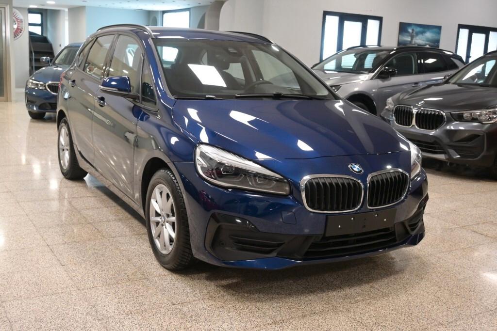 BMW 216D ACTIVE TOURER 116CV STEPTRONIC BUSINESS ADVANTAGE ( FARI LED - PELLE - CRUISE - NAVI - PARK ASSISTANT - TELECAMERA POST. )