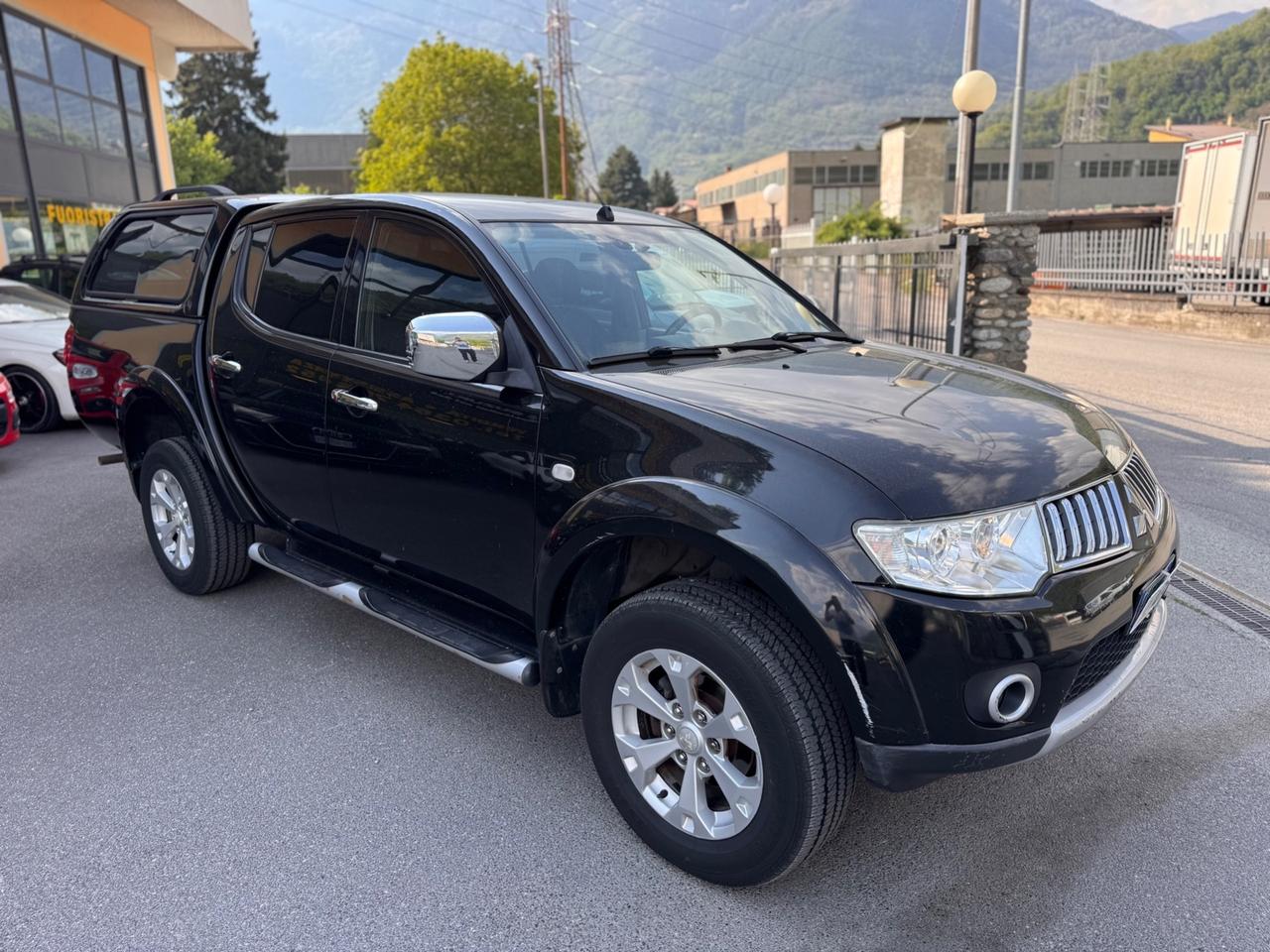 Mitsubishi L200 2.5 DI-D/178CV DC Intense Plus