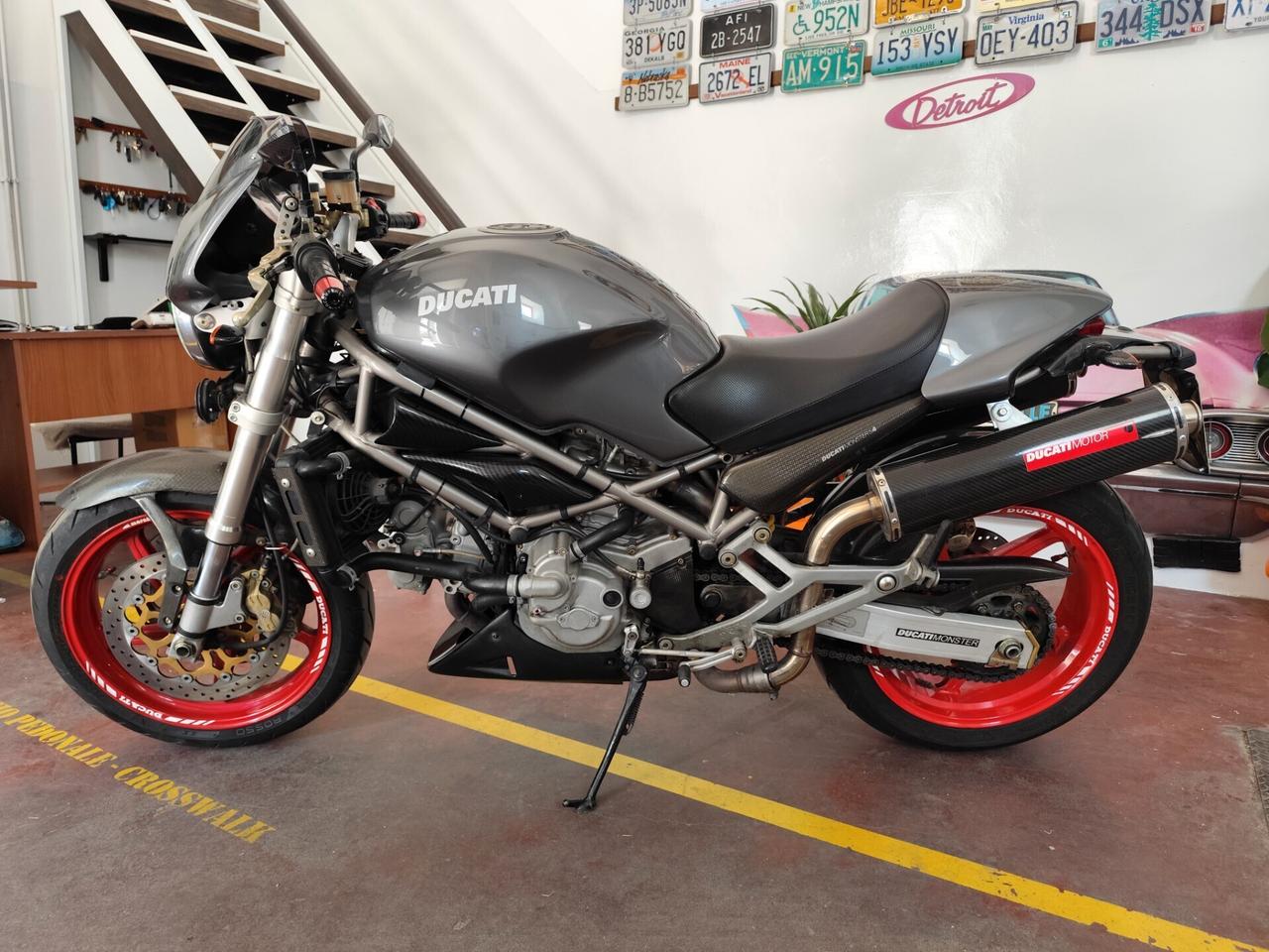 Ducati Monster 900 S4 SENNA