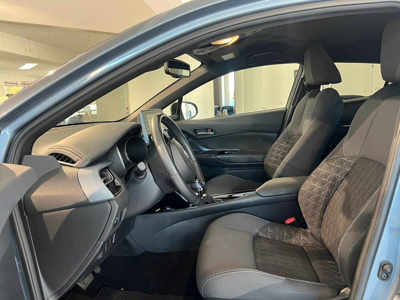 C-HR 1.8 Hybrid E-CVT Trend