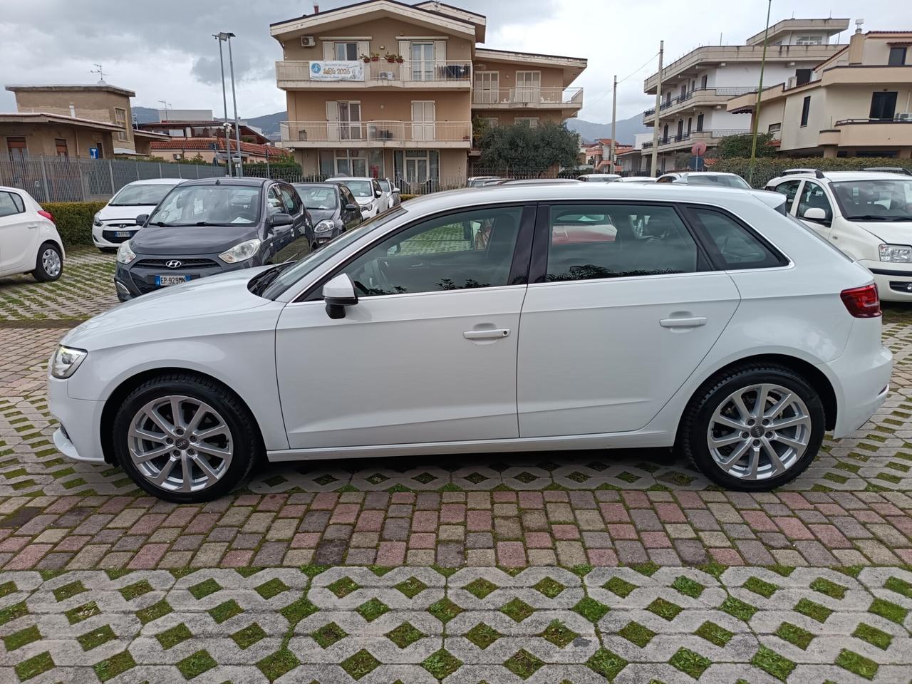 Audi A3 SPB 1.6 TDI S tronic Design