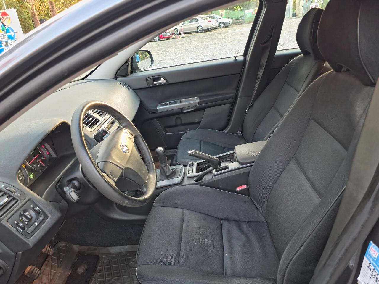 Volvo V50 D2 R-design CV-114 E5 Manuale NEO 2011