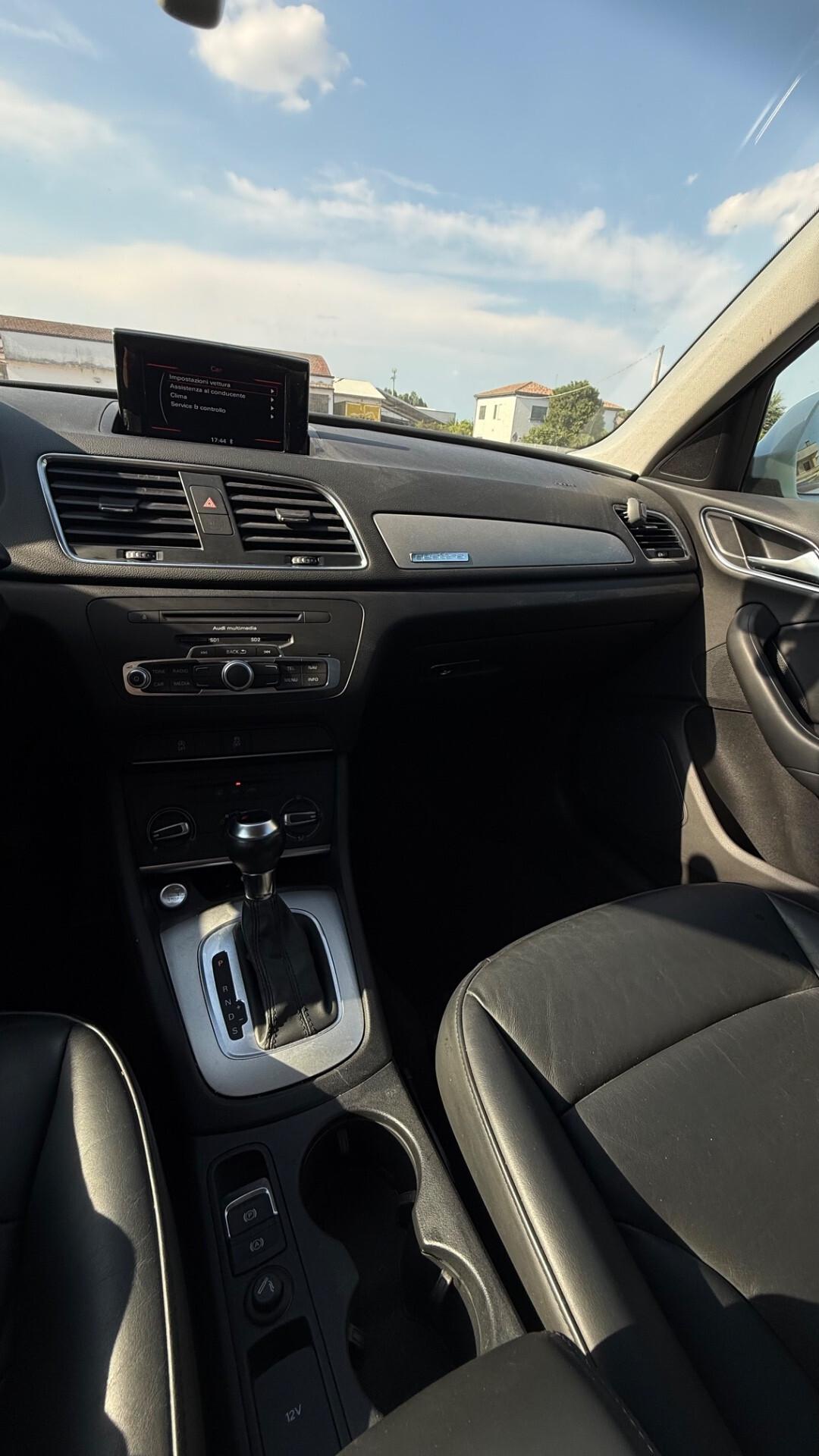 Audi Q3 2.0 TDI 140 CV quattro S tronic Sline