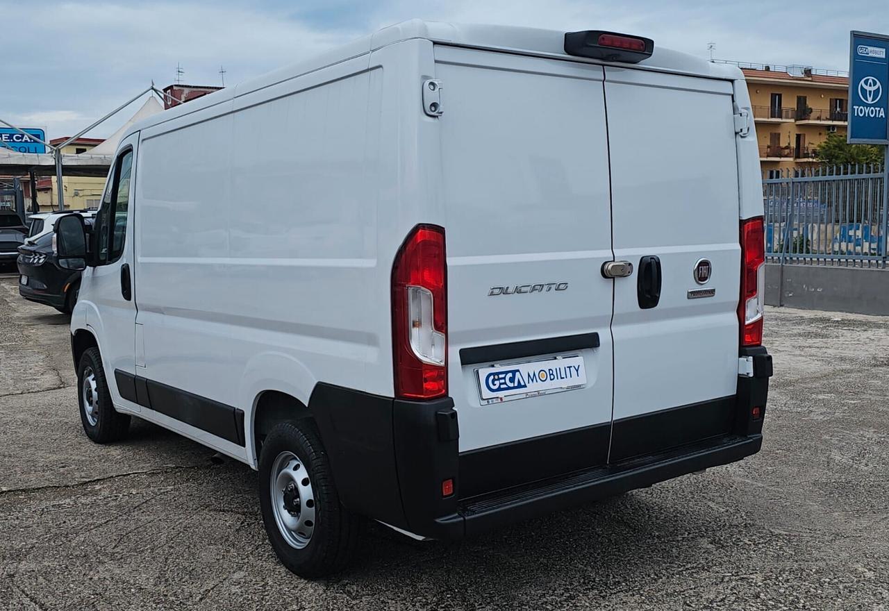 Fiat Ducato passo corto tetto basso 2.2 Mjt 120CV ANN 2022 PERFEETTO !!!