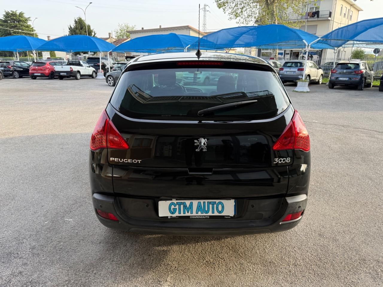 Peugeot 3008 1.6 HDi 110CV - Neopatentati