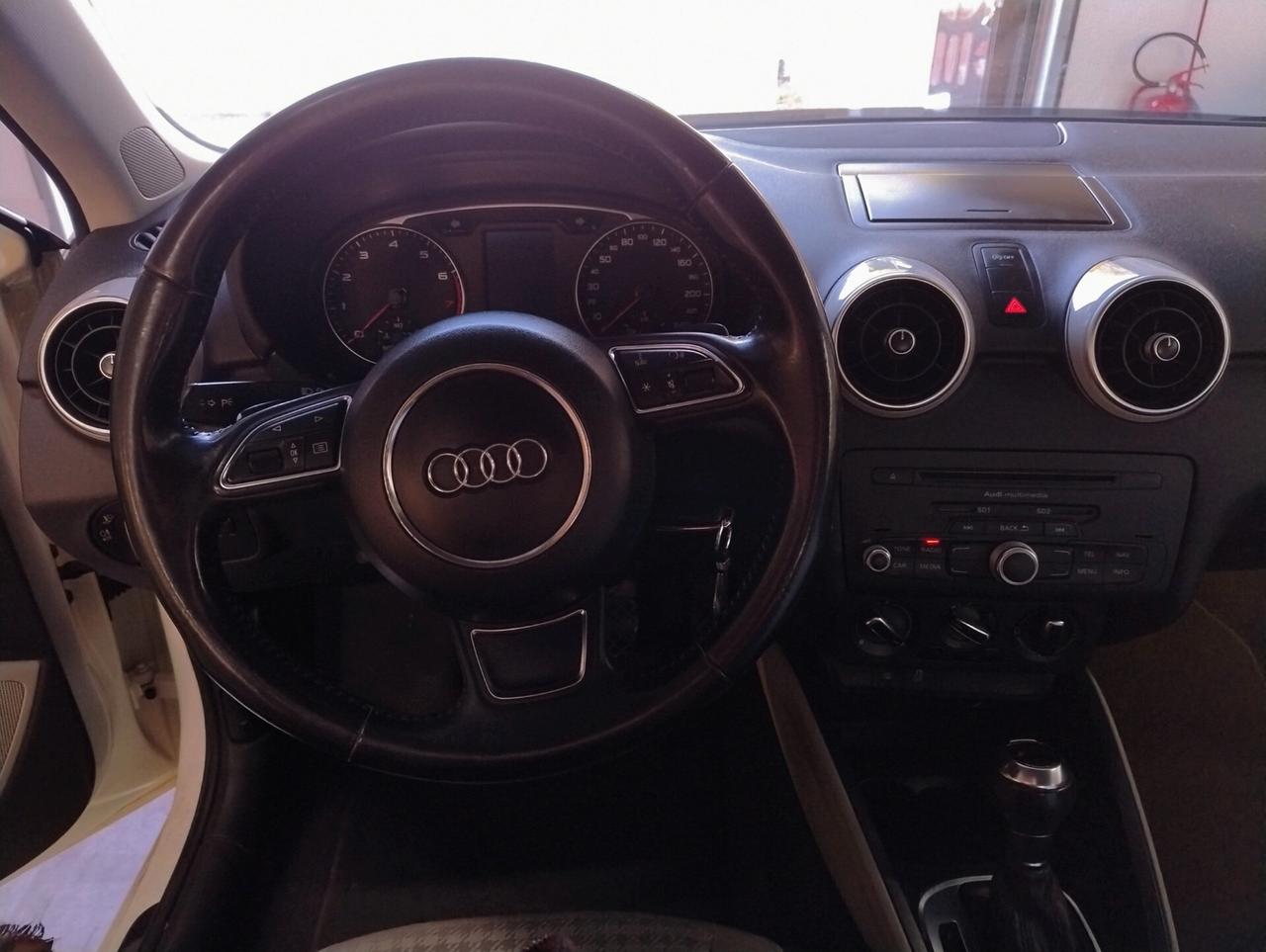 Audi A1 1.4 TFSI S TRONIC 122CV - 2010
