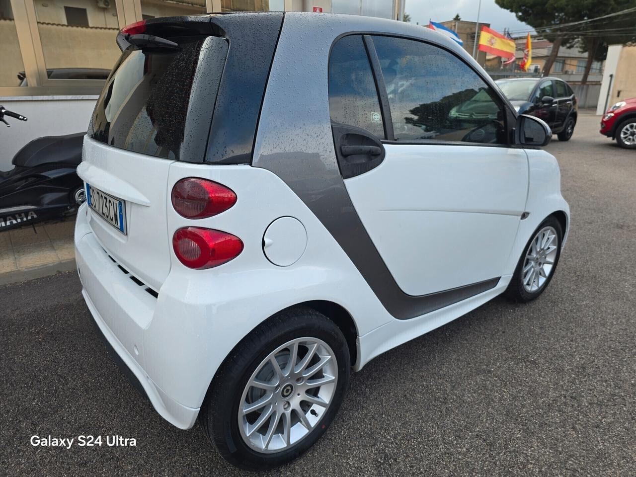 Smart ForTwo 1000 62 kW coupé passion