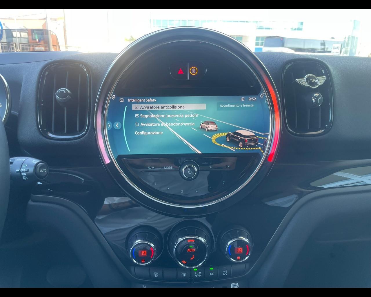 MINI Mini Countrym.(F60) - Mini 2.0 Cooper D Business Countryman ALL4