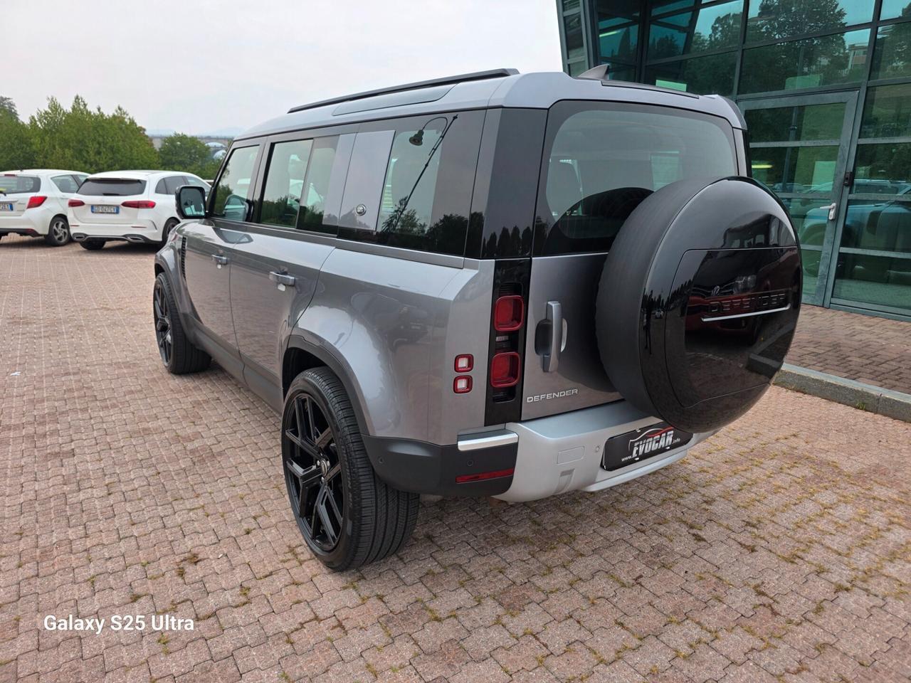 Defender 110 3.0D I6 200CV X-Dynamic iva esposta