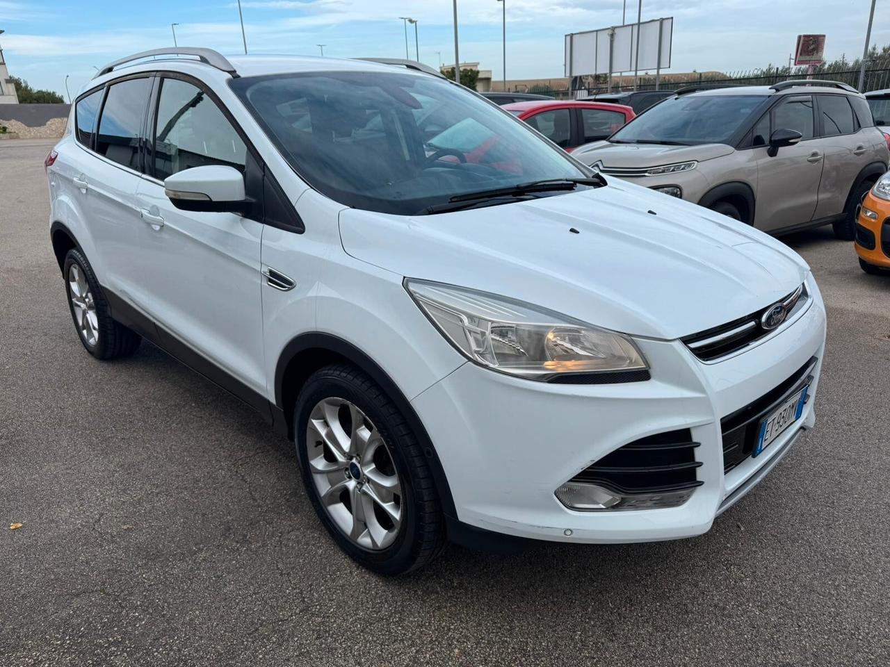 Ford Kuga 2.0 TDCI 163 CV 4WD Powershift Titanium