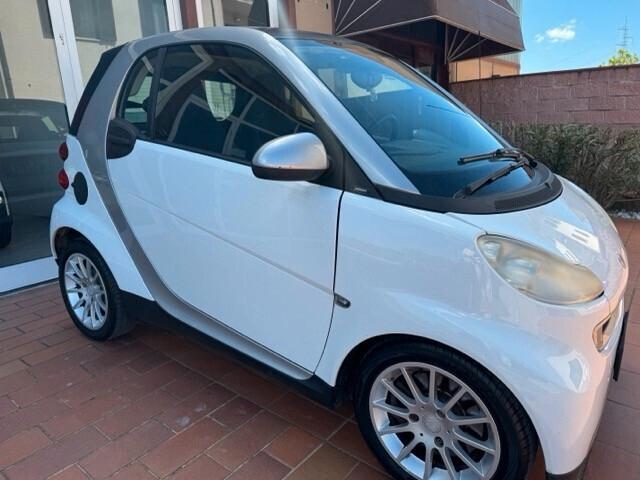 Smart ForTwo 1000 62 kW coupé passion