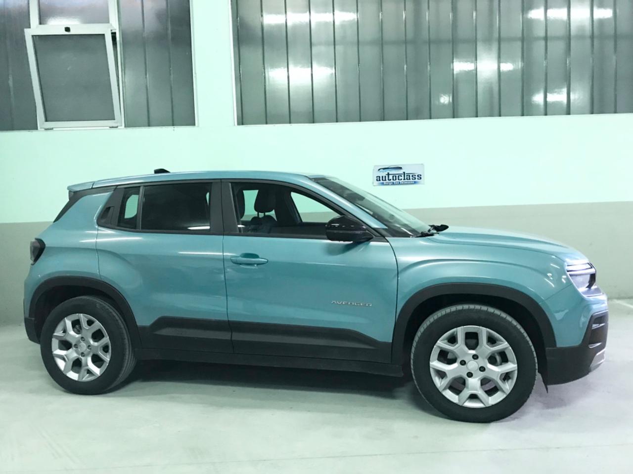 Jeep Avenger 1.2 Turbo 100 CV Altitude Lake