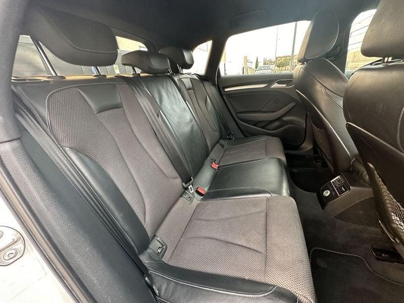 Audi A3 2.0 Sportback TDI quattro S tronic S-line