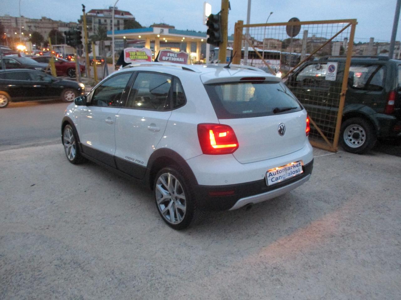Volkswagen Polo CROSS 1.4 TDI 90 CV 5p. 2016