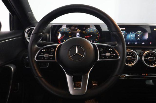 MERCEDES-BENZ A 180 A 200 Automatic 4p. Sport