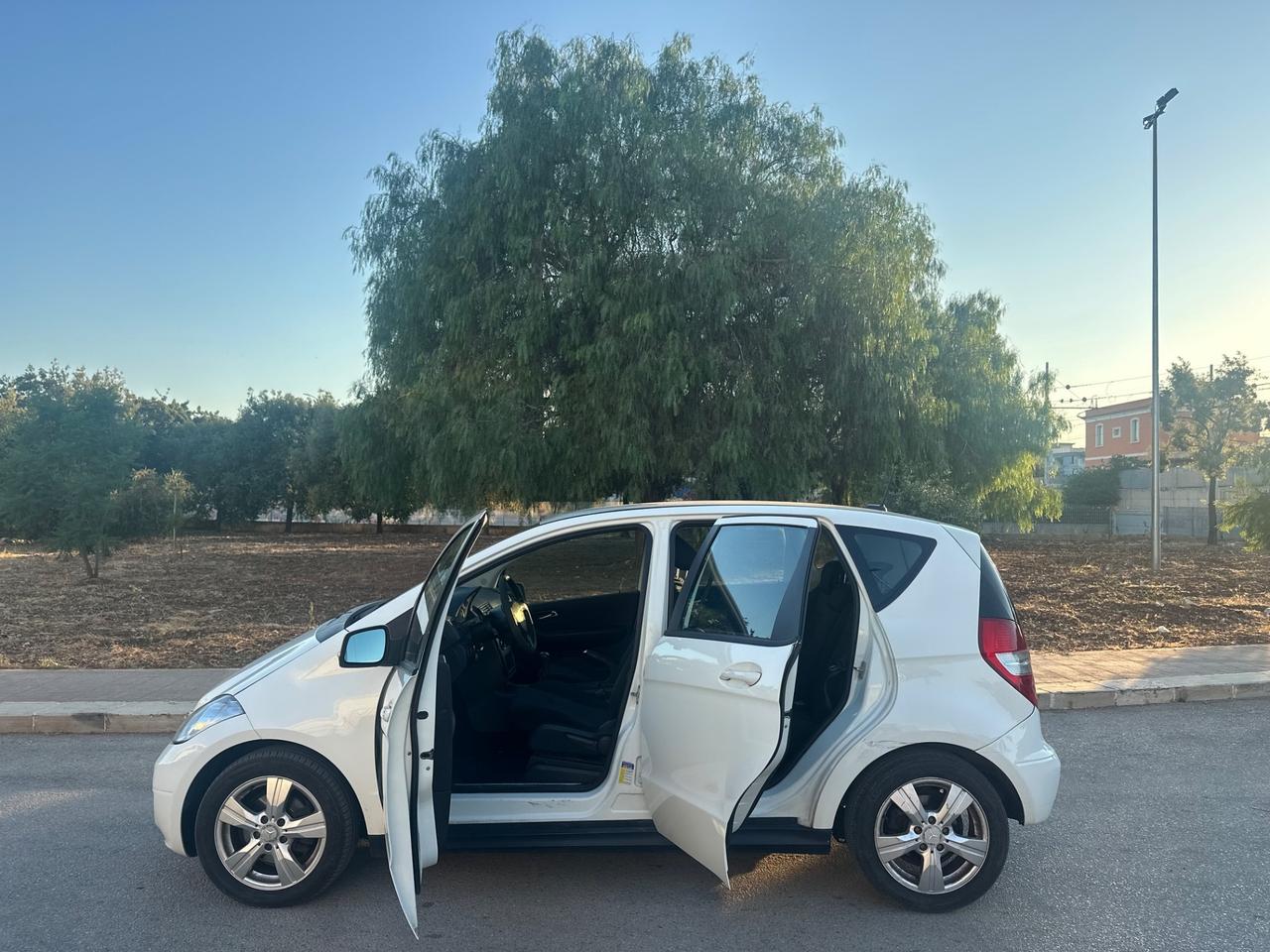 MERCEDES CLASSE A 180 DIESEL 2011 - NORD ITALIA