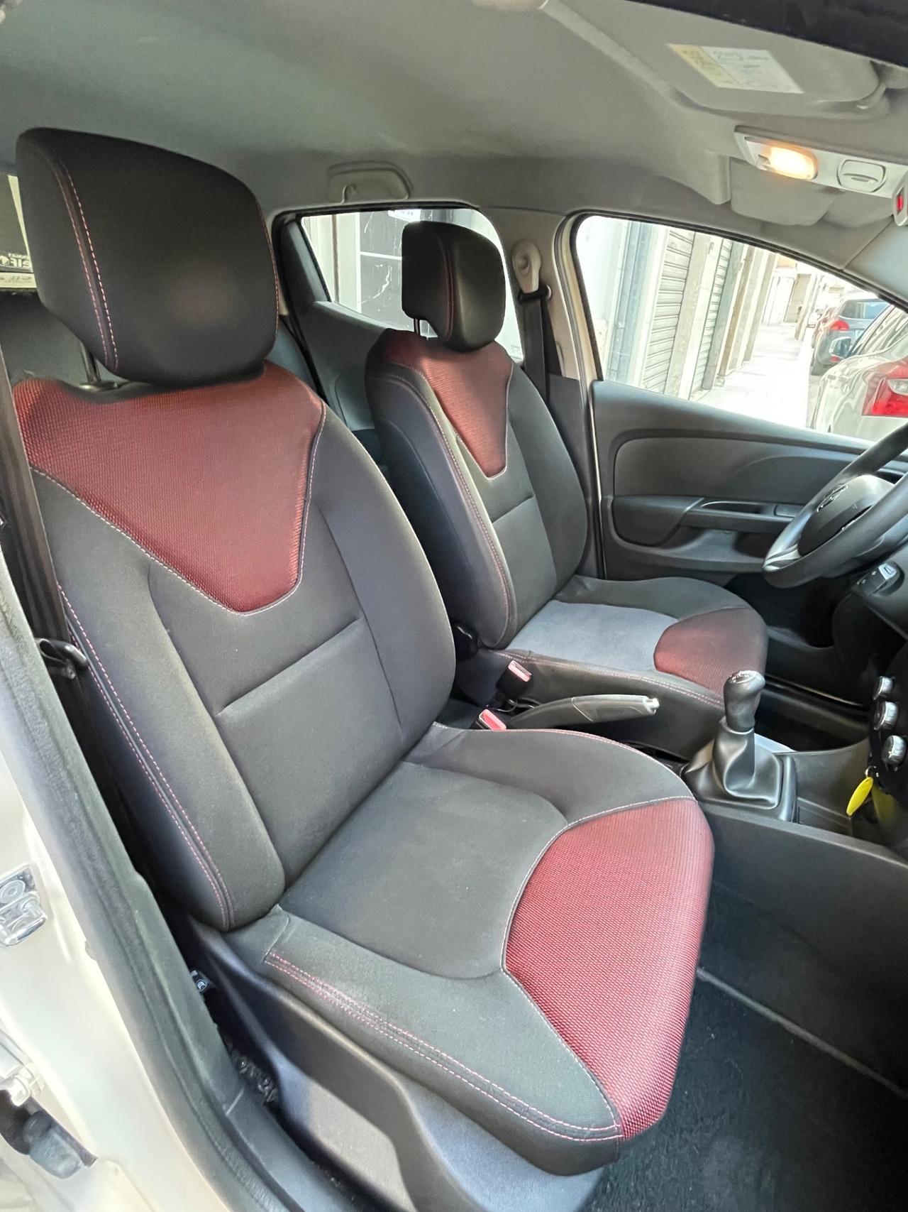 Renault Clio dCi 8V 75 CV Start&Stop 5 porte Energy Intens