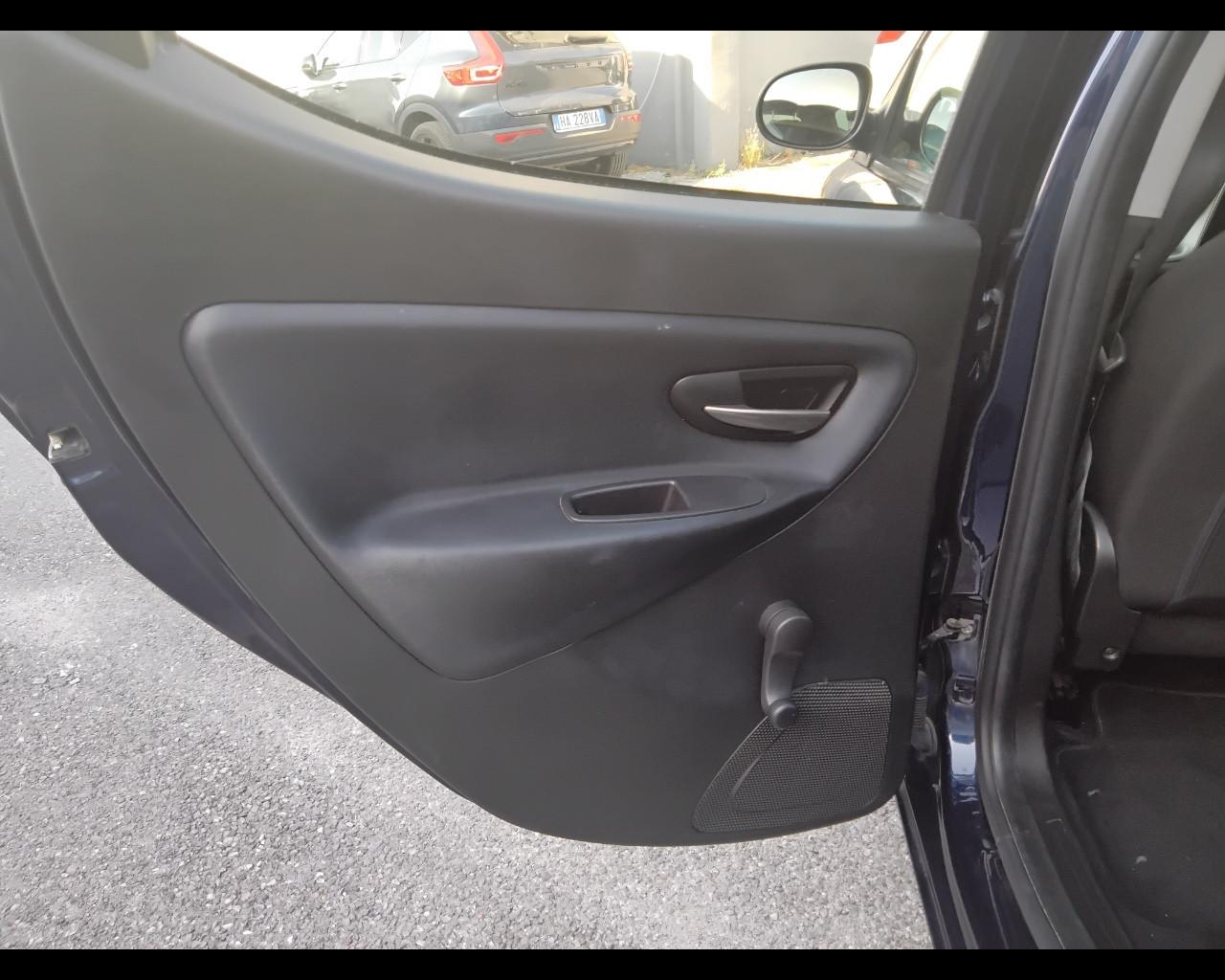 LANCIA Ypsilon III 2015 - Ypsilon 1.2 Gold 69cv my16
