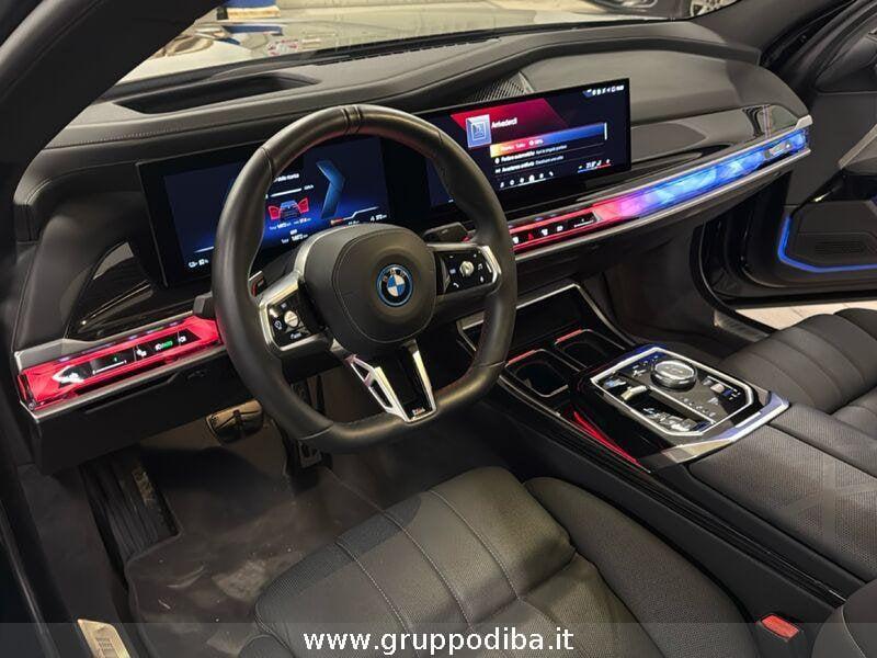 BMW Serie 7 G70 i7 xdrive60 MSport