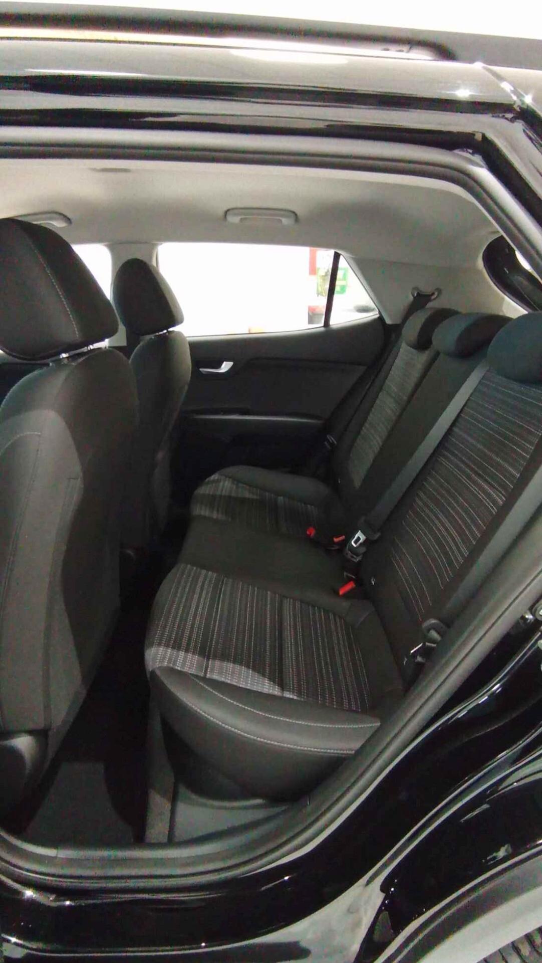 KIA STONIC 1.2 BZ - UNICO PROPRIETARIO - OK NEOP.