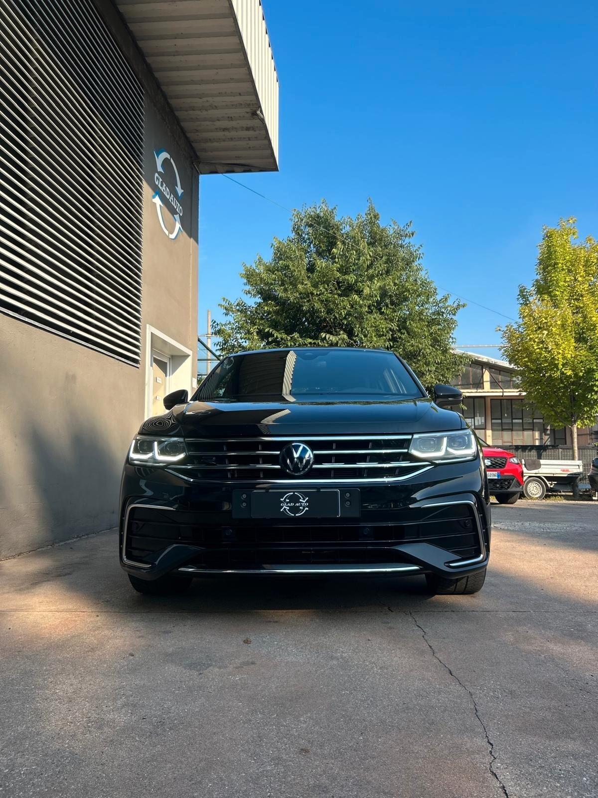 Volkswagen Tiguan 2.0 tdi R-Line 150cv dsg - FULL OPTIONAL