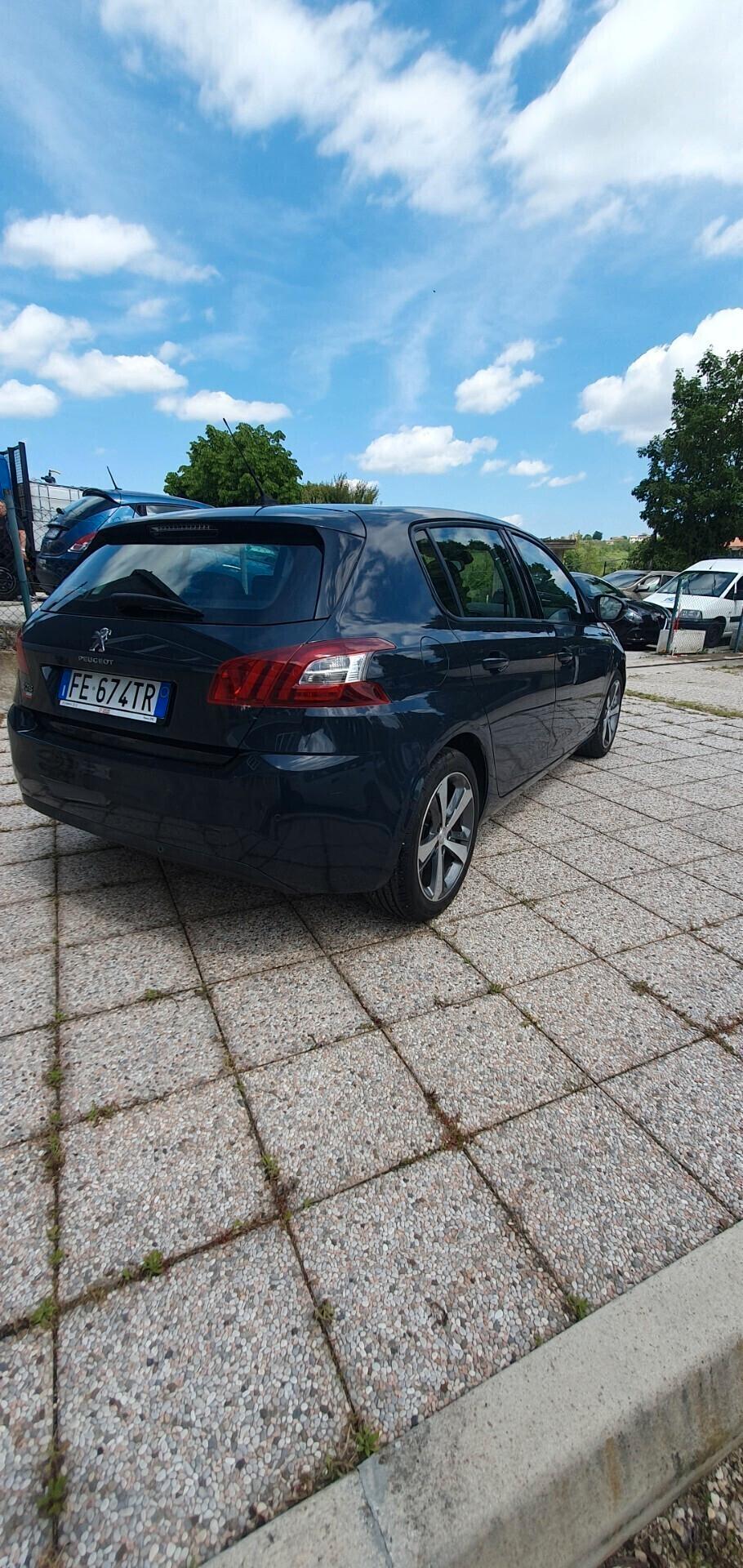 Peugeot 308 BlueHDi 120 S&S EAT6 Allure