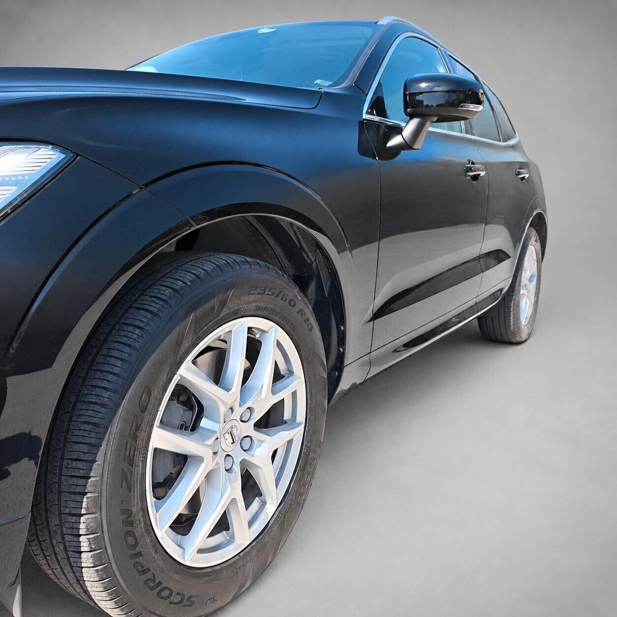 VOLVO XC60 2.0 B4 AWD 197 CV Geartronic Momentum