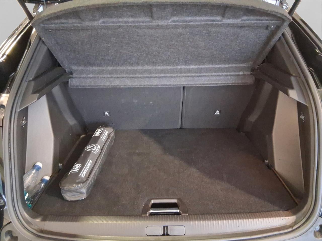 Peugeot 2008 Hybrid 145CV e-DCS6 GT