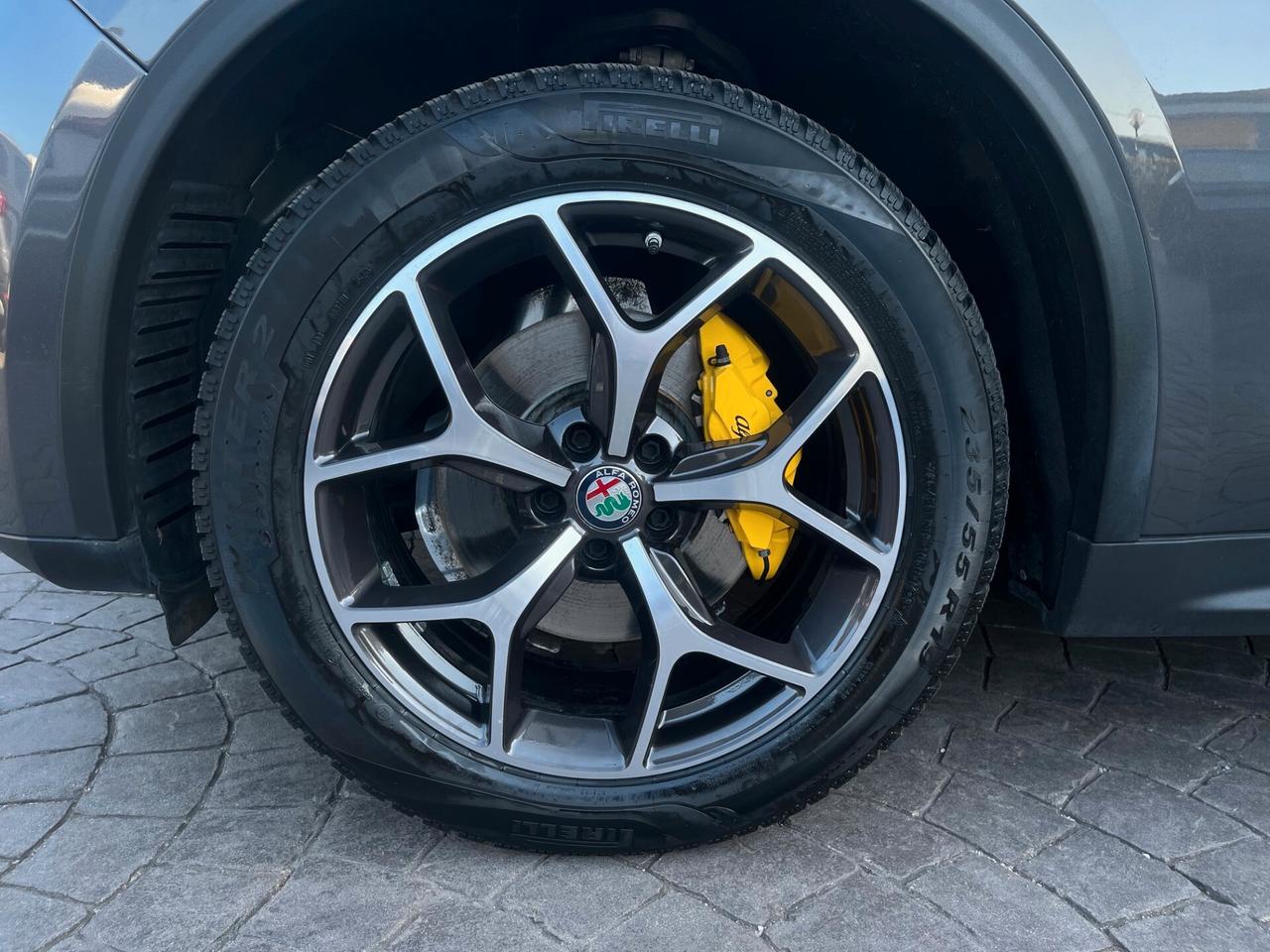 Alfa Romeo Stelvio 2.2 Turbodiesel 210 CV AT8 Q4 Executive