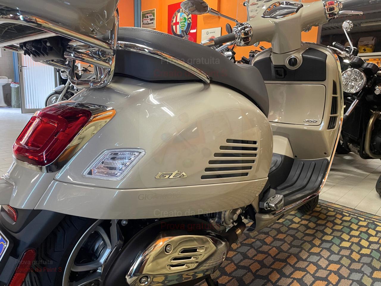 Piaggio GTS 300 BAULETTO PORTAPACCHI ANTERIORE