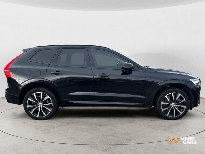 Volvo XC60 B4 automatico Plus Dark