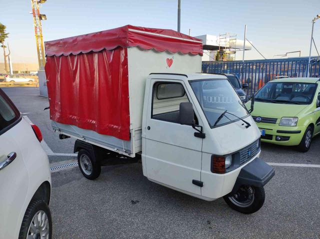 PIAGGIO Ape apecar diesel 400 allestimento negozio km 14000