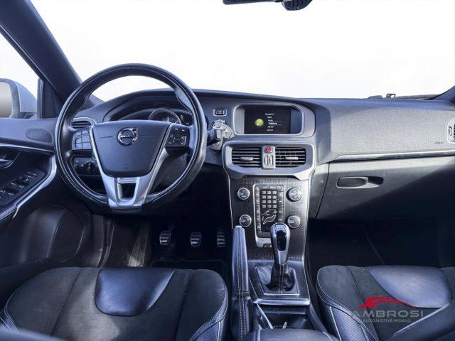 VOLVO V40 D2 R-design Kinetic - PER OPERATORI DEL SETTORE