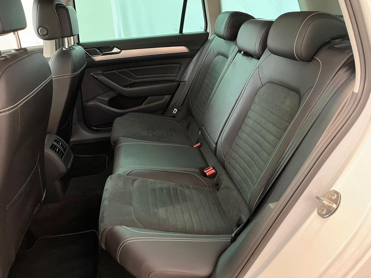 Volkswagen Passat Variant 2.0 TDI SCR EVO Executive