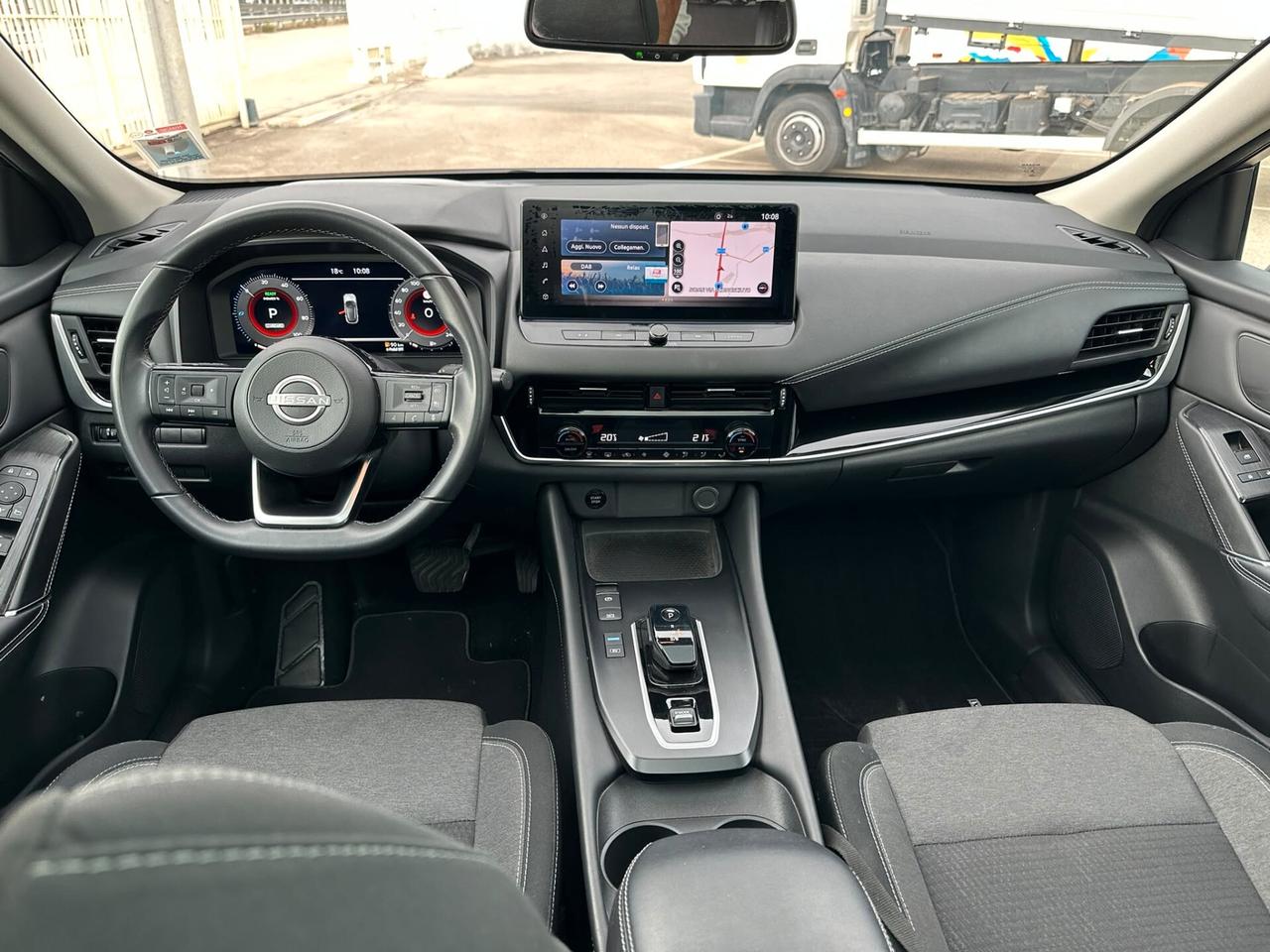 NISSAN QASHQAI e-Power 90th Anniversary